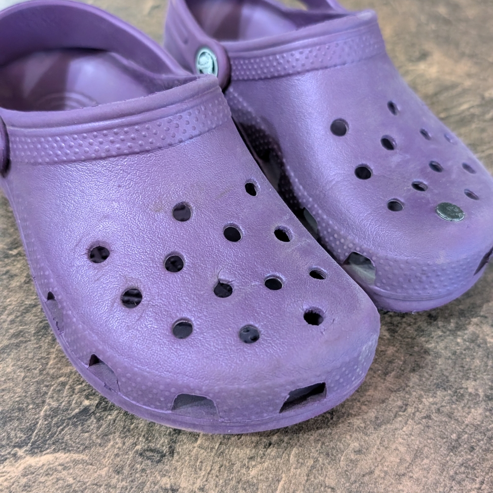 CROCS Kids Lavender Sandals
